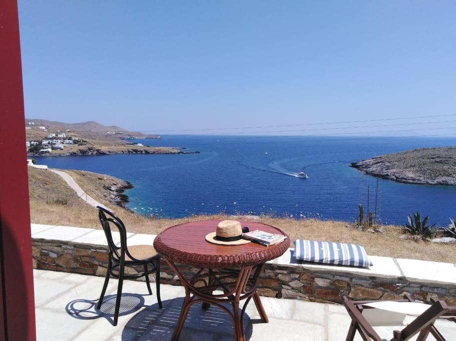 Kythnos - Loutra- Houseヴィラ エクステリア 写真